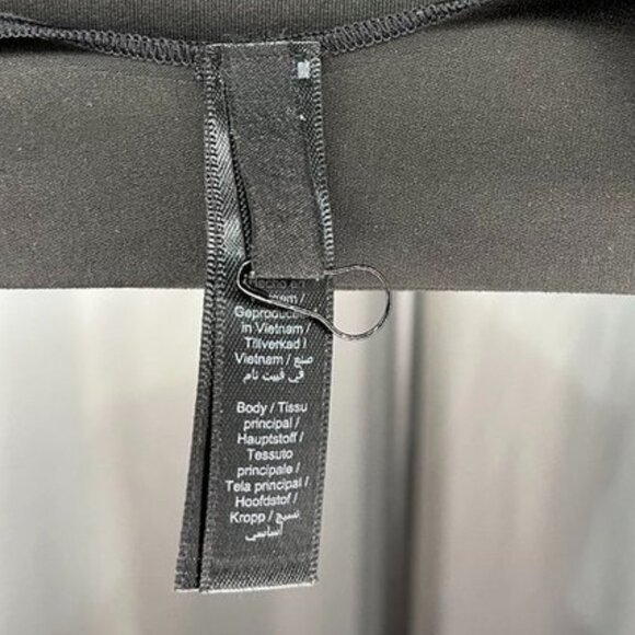 SKIMS Fits Everybody Scoop Neck Thong Bodysuit | Onyx | Size S - Picture 3 of 5